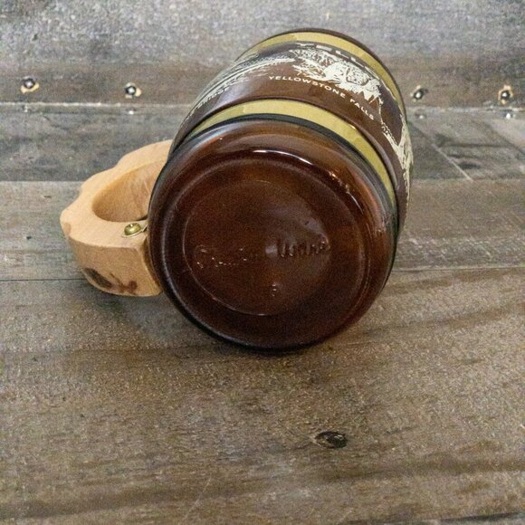 VINTAGE AMBER GLASS MUG SIESTA WARE YELLOWSTONE NATIONAL PARK WOODEN HANDLE - Picture 6 of 7